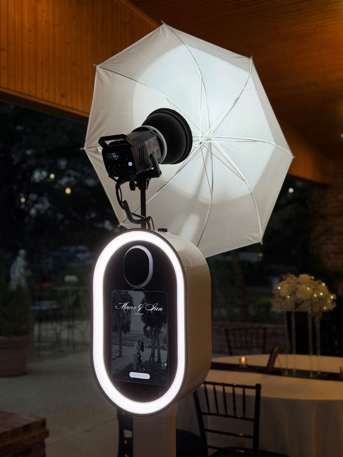 Classic DSLR photo booth rental